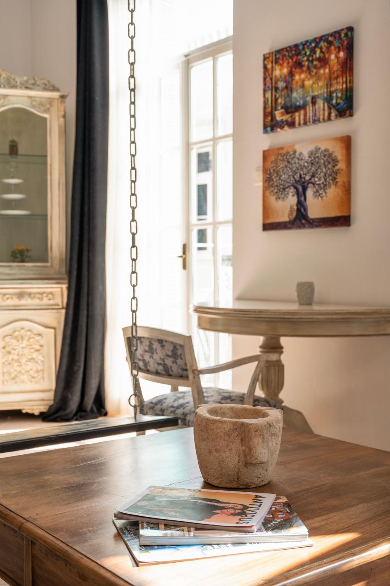 Neoclassical Loft In Monastiraki - Acropolis And Metro Athens Exterior photo